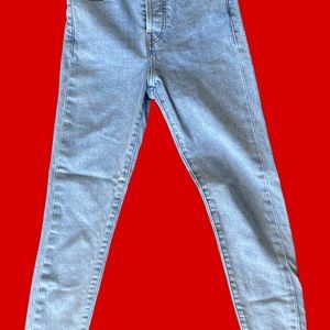 Levi’s Wedgie Skinny Button Fly Jeans size 24